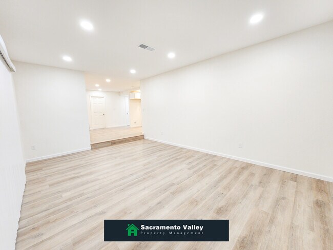 Building Photo - 7692 Rotherton Way