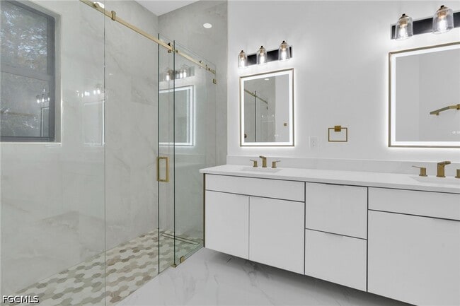 Building Photo - 1601 Clark Ave