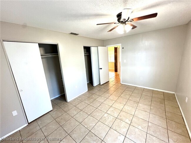 Building Photo - 1504 Sam Asbury Ave