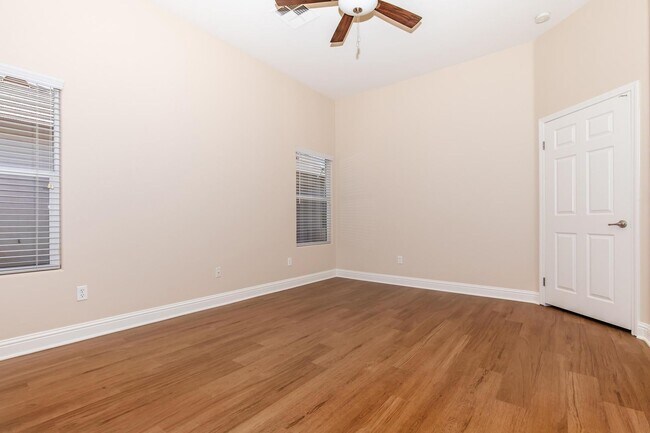 Building Photo - 625 Jasmine Parke Dr