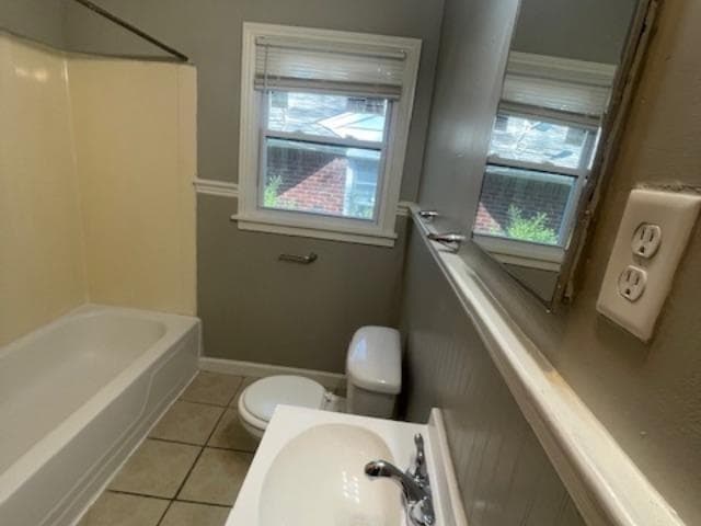 Building Photo - 802 Waring Rd