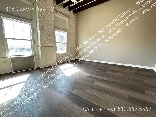 Building Photo - 818 Garvey Ave