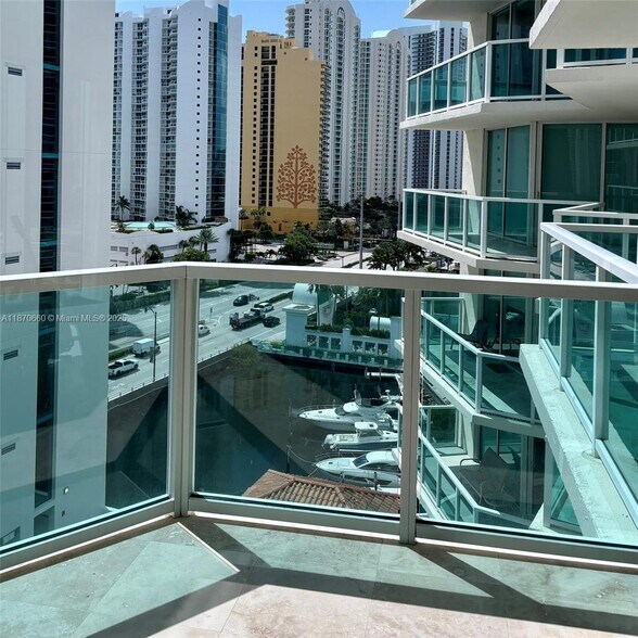 Building Photo - 150 Sunny Isles Blvd