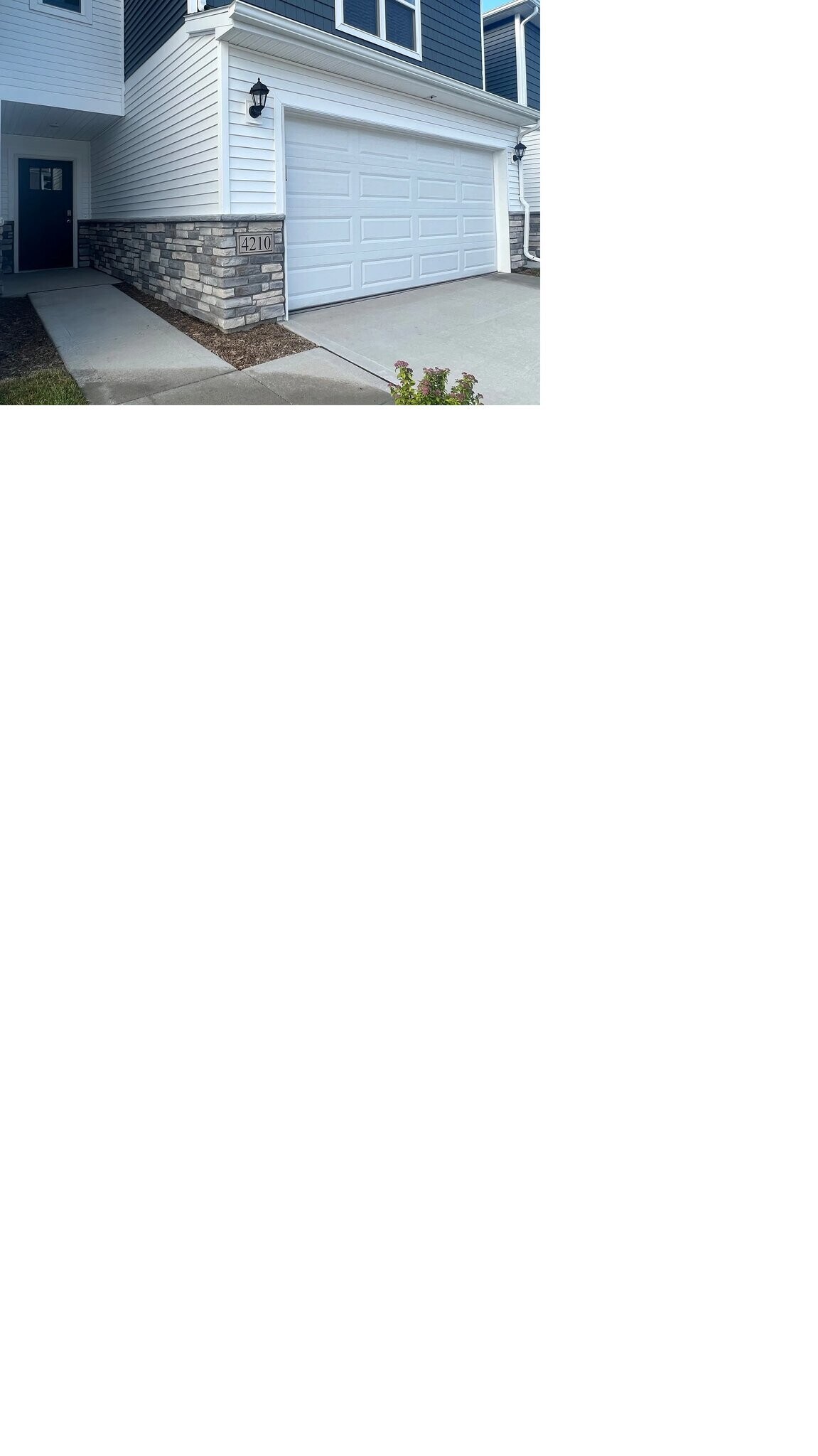 Building Photo - 4210 Mongoose Ln