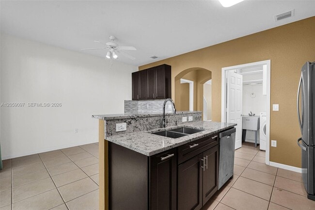 Building Photo - 2641 SW 120th Terrace
