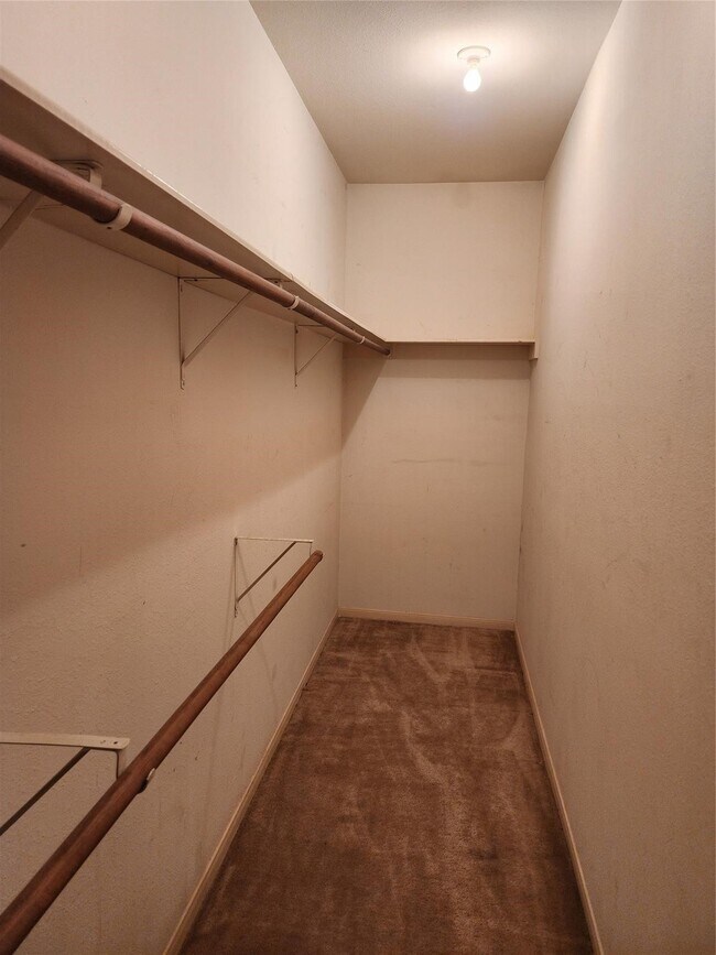 Building Photo - 7399 Regency Square Ct