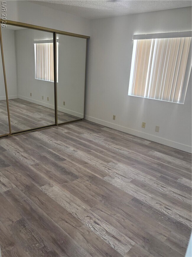 Building Photo - 7936 Decker Canyon Dr