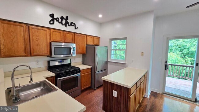 Building Photo - 4248 Ashmere Cir