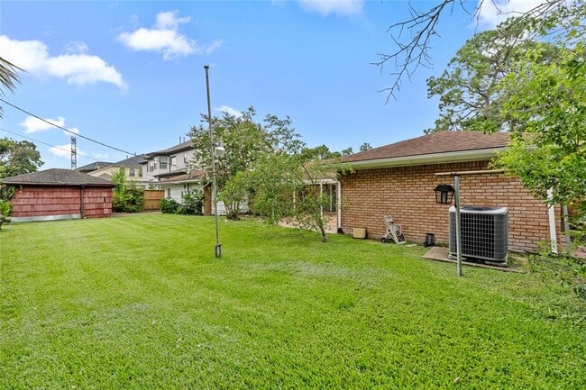 Building Photo - 4135 Levonshire Dr