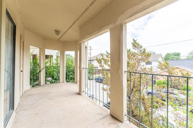 Building Photo - 3105 San Jacinto St