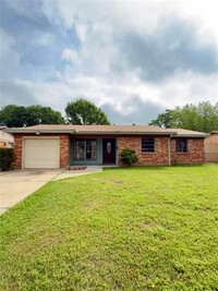 Building Photo - 5024 Dupont Dr