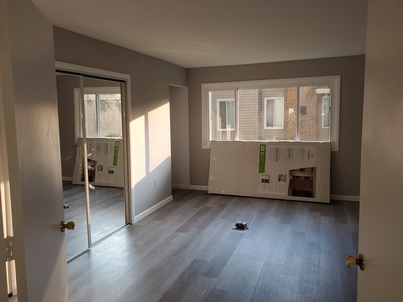 1st floor master - 417 Sugarland Run Dr