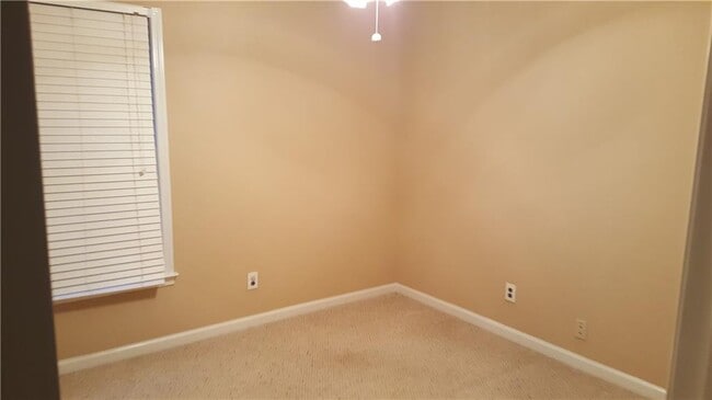 Building Photo - 2807 Forest Wood Dr