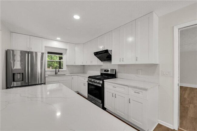 Building Photo - 5722 Port Dr