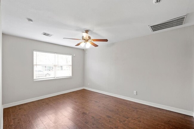 Building Photo - 12424 Yancy Dr
