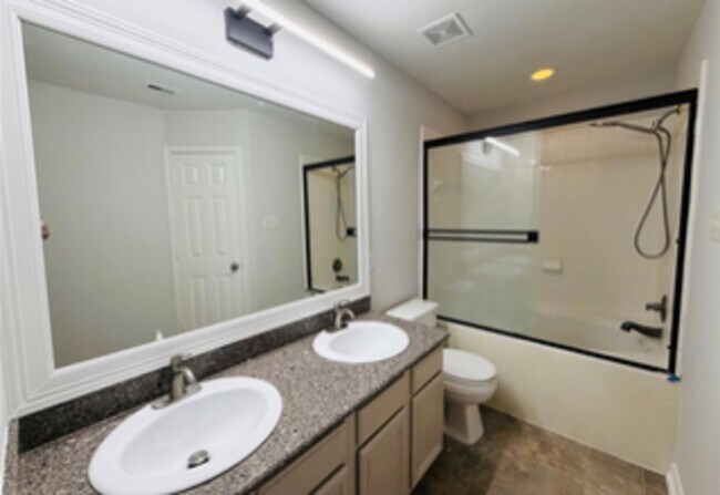 Building Photo - 18122 Rexine Ln