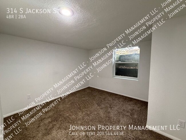 Building Photo - 314 S Jackson St