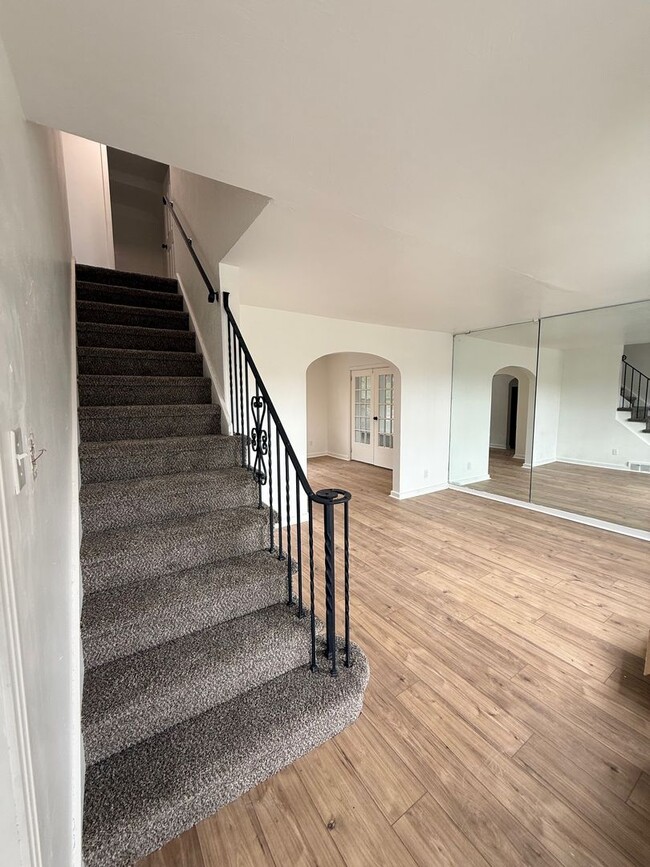 Building Photo - Newly Renovated 3 Bedroom in Swissvale- Spacious Single Family Home!