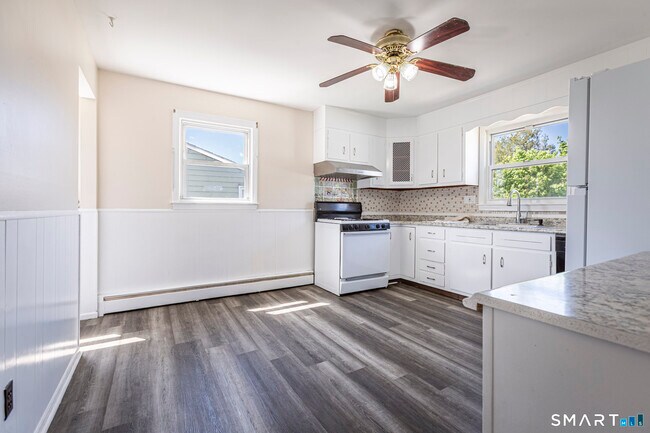 Building Photo - 117 Elizabeth Ann Dr