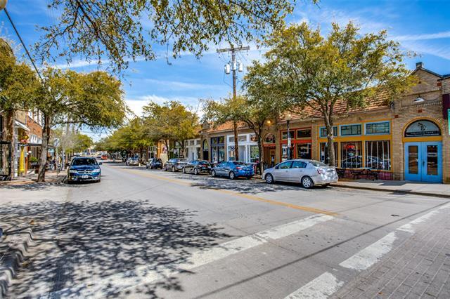 Building Photo - 734 N Montclair Ave