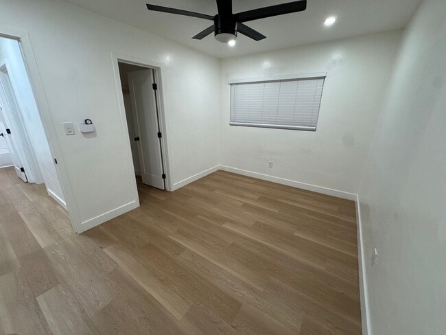 Building Photo - 569 Park Way