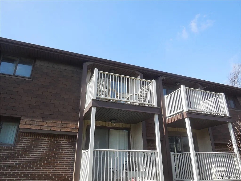 Building Photo - 3920 Ridge Lea Rd