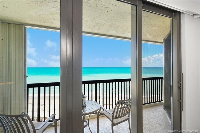 Building Photo - 9550 S Ocean Dr