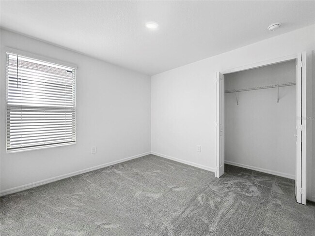 Building Photo - 17570 Shirewood Wy