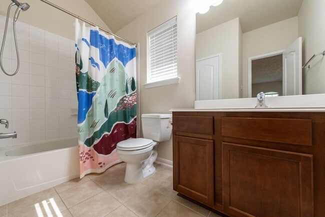 Building Photo - 6402 Addlestone Ridge Ln