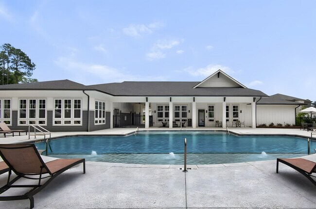 Building Photo - 14105 Epply Dr