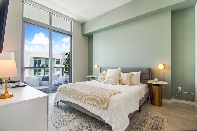 Building Photo - 3900 Biscayne Blvd