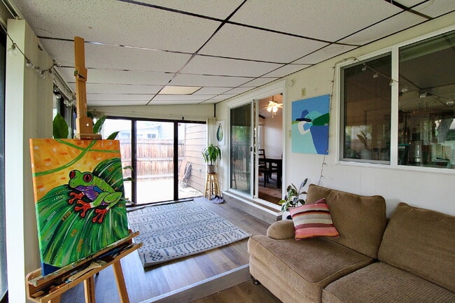 Building Photo - 1405 Abilene Dr