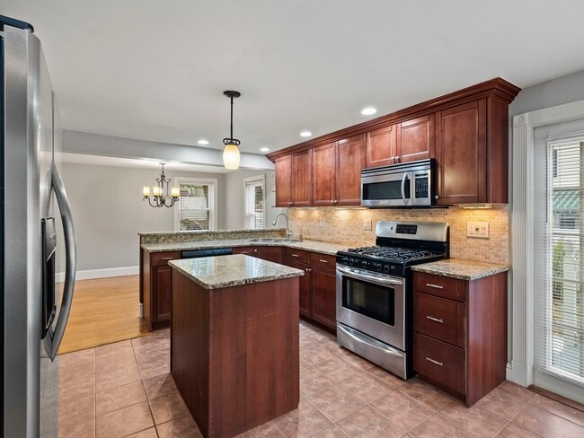 Building Photo - 27 Kilby St