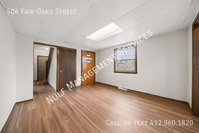 Building Photo - 504 Fair Oaks St