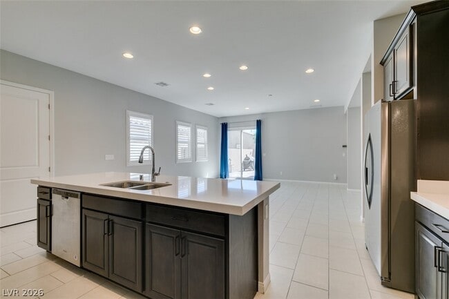 Building Photo - 10743 Skye Lily Ave