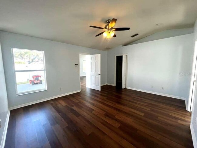 Building Photo - 10618 Logan Chase Ln