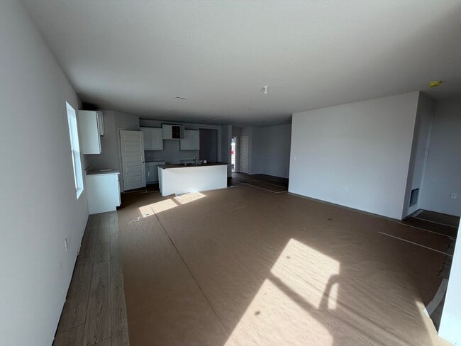 Building Photo - 1434 Garabaldi Cir SE