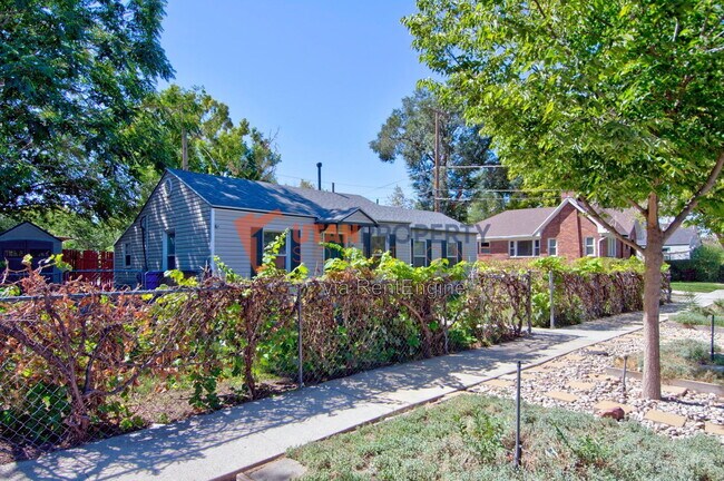 Building Photo - 574 Wilson Ave S
