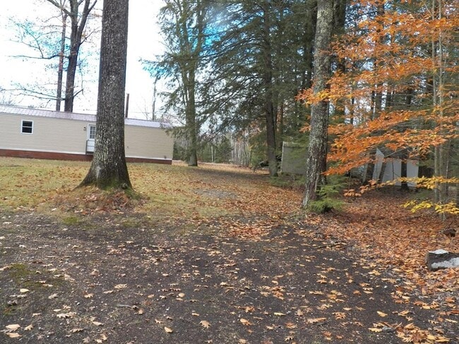 Building Photo - 2337 2nd New Hampshire Turnpike N