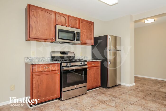 Building Photo - 5418 Fairway Forest Dr