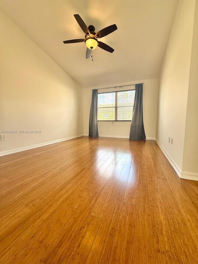 Building Photo - 1355 NW 154th Ln