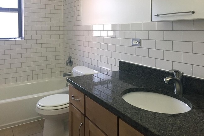 Floorplan - 5400-5408 S. Ingleside Avenue