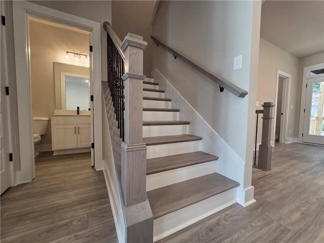 Building Photo - 6 Rock Pk Wy