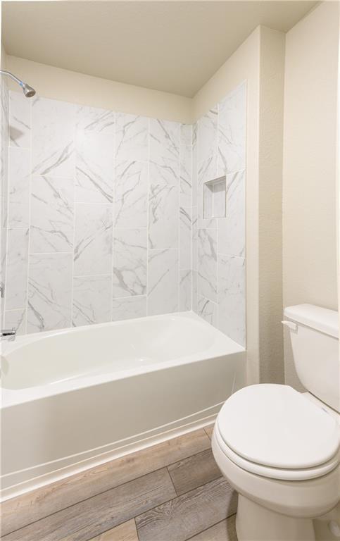 Building Photo - 524 Republic Dr