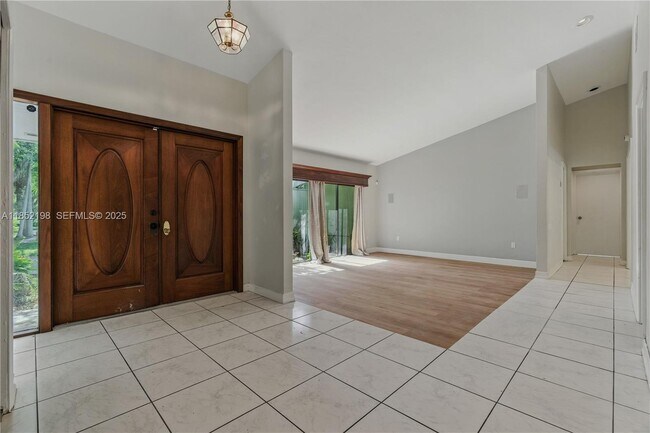 Building Photo - 17900 SW 77th Ave