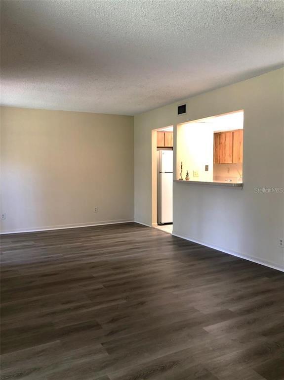 Building Photo - 120 Hibiscus Woods Ct