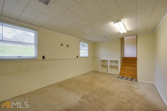 Building Photo - 2907 Oxford Way NW