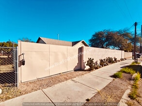 Building Photo - 3707 E Glenn St