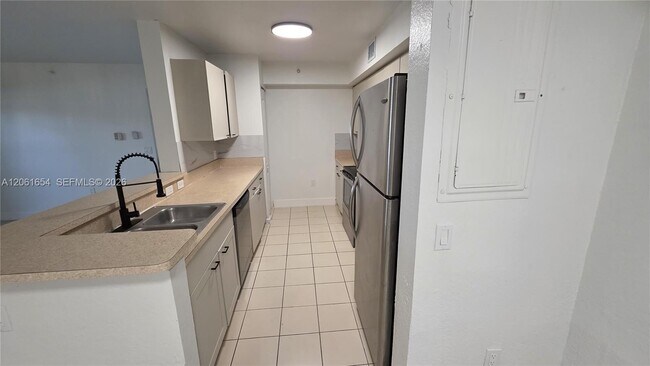Building Photo - 15480 SW 284th St
