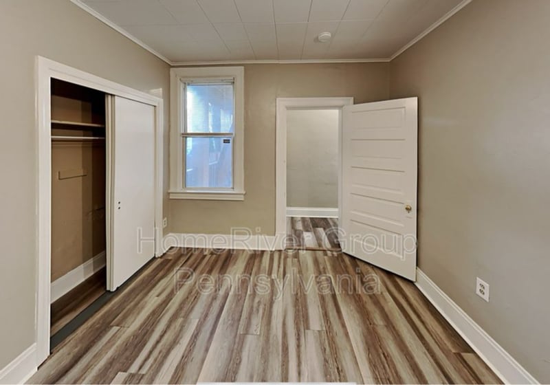 Building Photo - 7426 Duquesne Ave